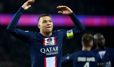 Kylian mbappe yeruye avuga ko adateze kuva muri PSG atarayiha Champions League