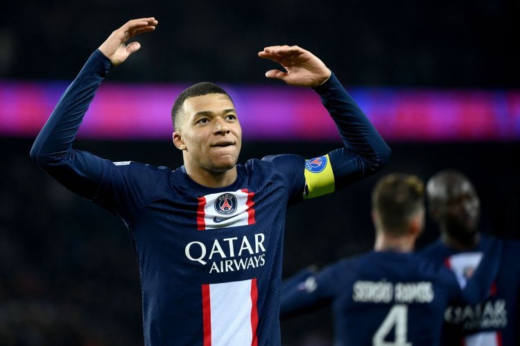 Kylian mbappe yeruye avuga ko adateze kuva muri PSG atarayiha Champions League