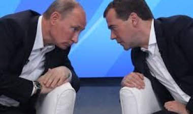 Medvedev ati nyuma y'igitero kuri Kremlin nta yandi mahitamo usibye gukuraho Zelensky burundu.