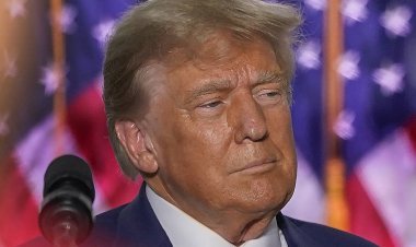 Trump yahakanye gutata America, avuga ko yari afite uburenganzira bwo gutunga inyandiko bivugwa ko atari akwiye kugira_isheja