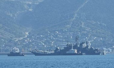 How Ukrainian Robot Drones Sank Russian Black Sea Fleet's Warship._ISHEJA