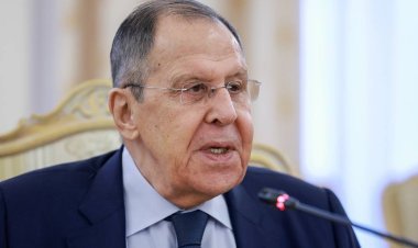 "Lavrov Accuses Macron of Echoing Napoleon and Hitler's Rhetoric on Russia"_ISHEJA